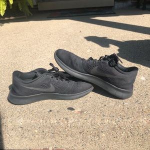 NIKE Free RN size 6